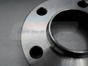 Maserati Grecale Wheel Spacers - CFP - 20mm - Black - set of 2 w/ extended bolts